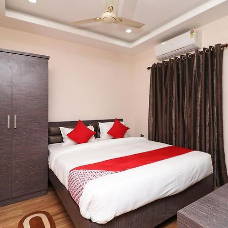 Oyo 11723 Hotel Barney Grand Guwahati Luaran gambar