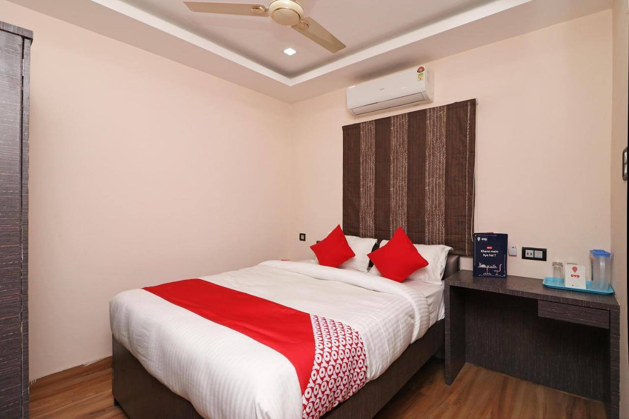 Oyo 11723 Hotel Barney Grand Guwahati Luaran gambar