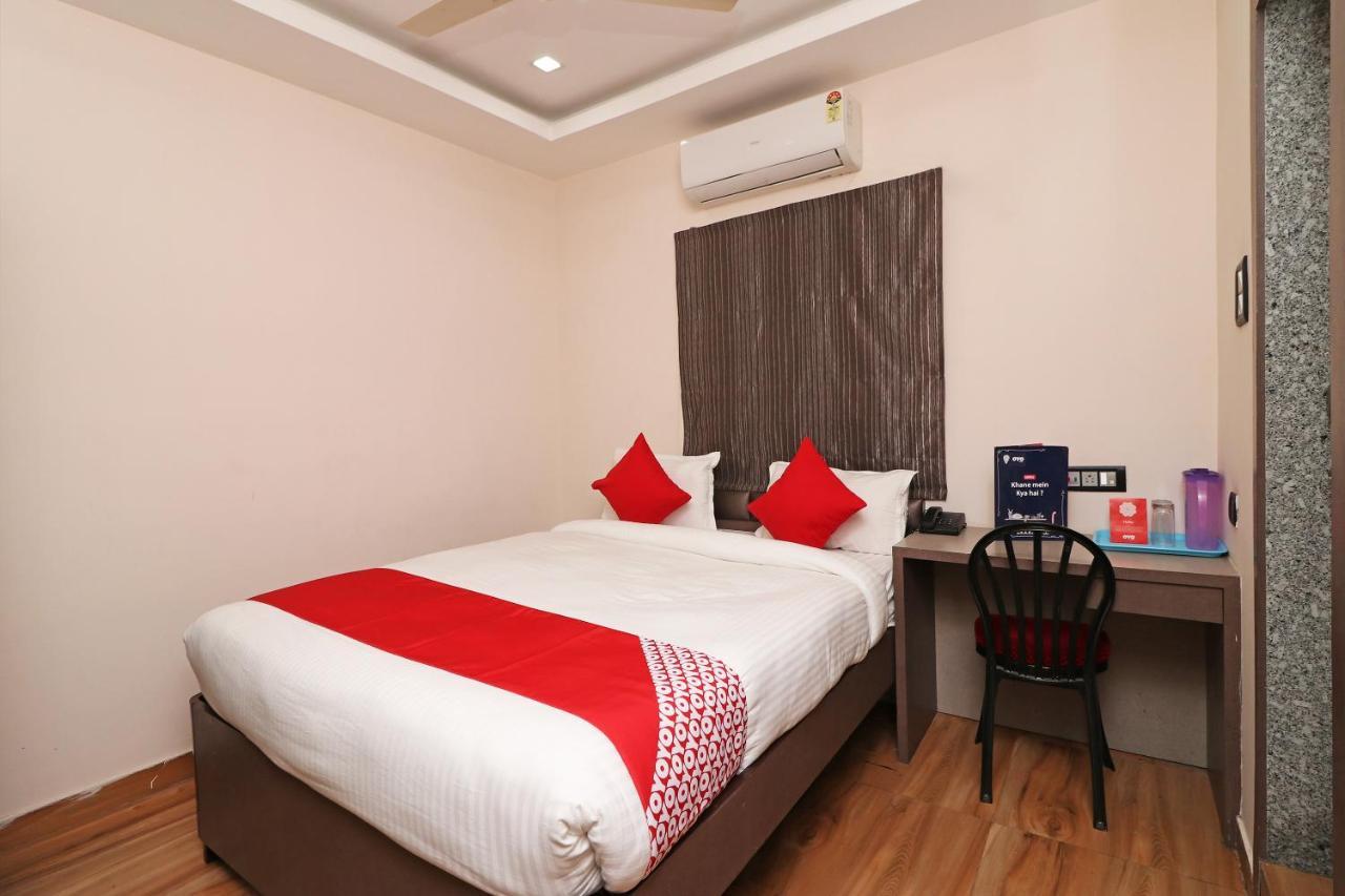 Oyo 11723 Hotel Barney Grand Guwahati Luaran gambar